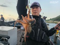 내일 문어 자리 있습니다~