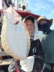 12일,"대광어"대박시즌~다양한 어종~오늘도 나오고 있어요~참돔,개우럭등~~실시간~내일도 갑니다~~군산낚시프라자 범고래호